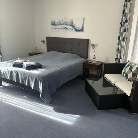 Bed & Breakfast L'ajasserie D'orcival