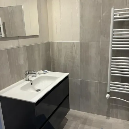 L'ajasserie D'orcival B&B 오르시발