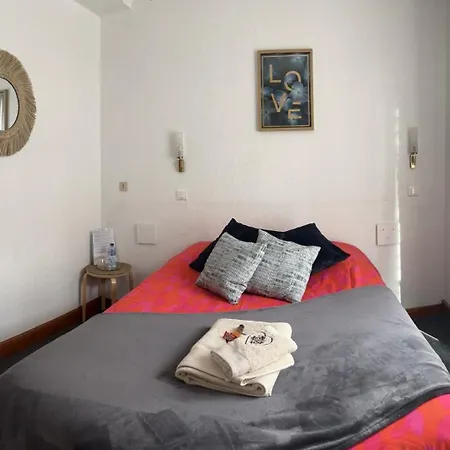 Bed & Breakfast L'ajasserie D'orcival Orcival