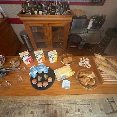 Bed & Breakfast L'ajasserie D'orcival Orcival