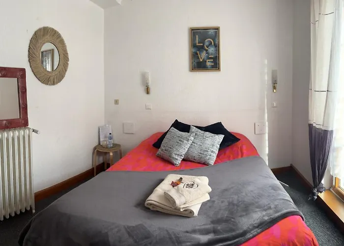 Bed & Breakfast L'ajasserie D'orcival Orcival